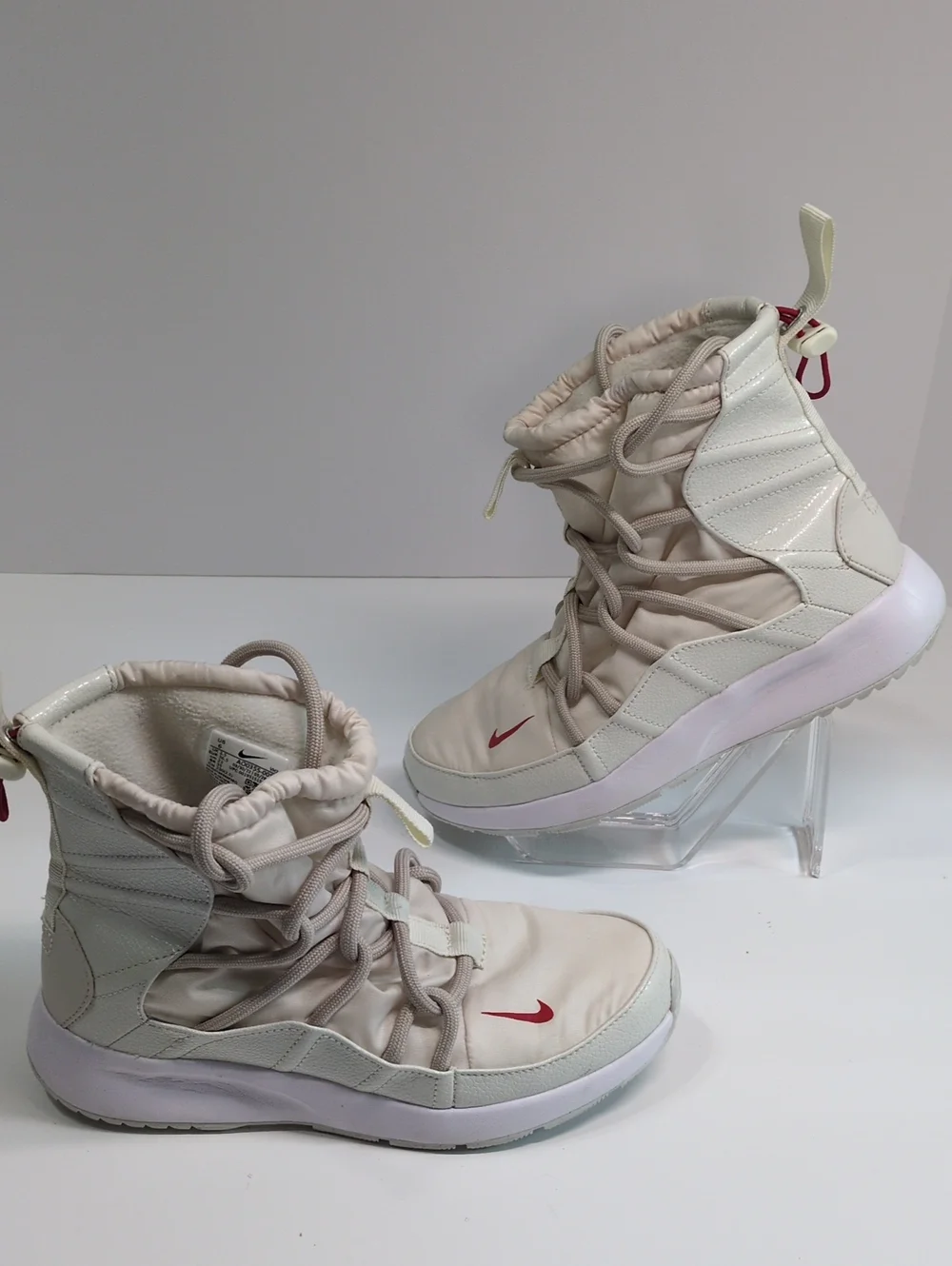 Nike Tanjun High Rise Winter Boots Phantom Gym Red Desert Sand Womens Size 6 AO0